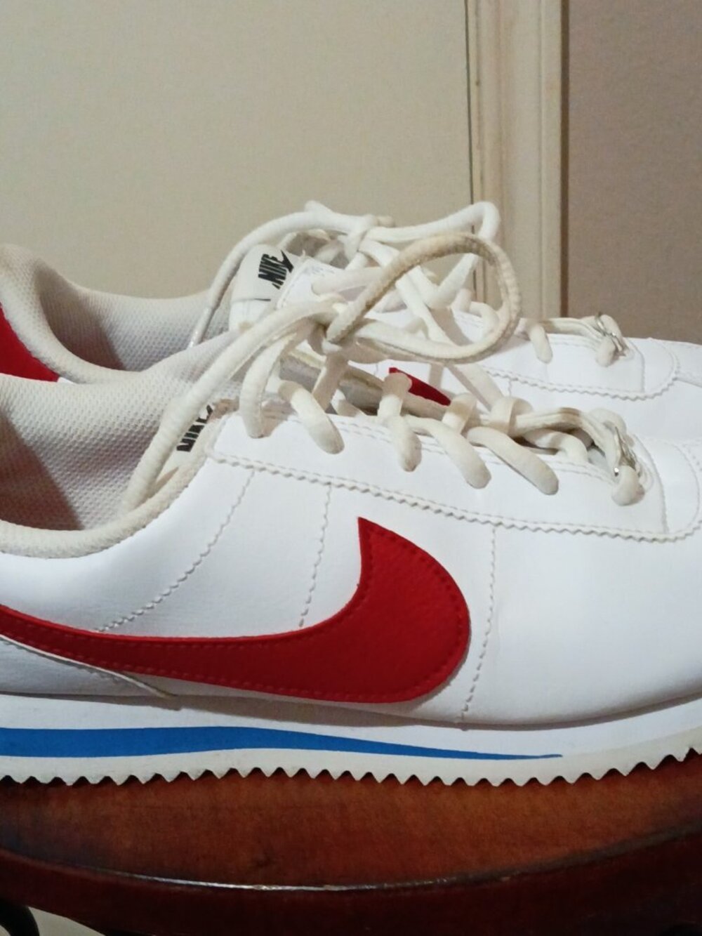 Youth Nike Cortez 72 Forrest Gump White Leather Red Swoosh 904764-103 Size 7Y - Picture 4 of 14